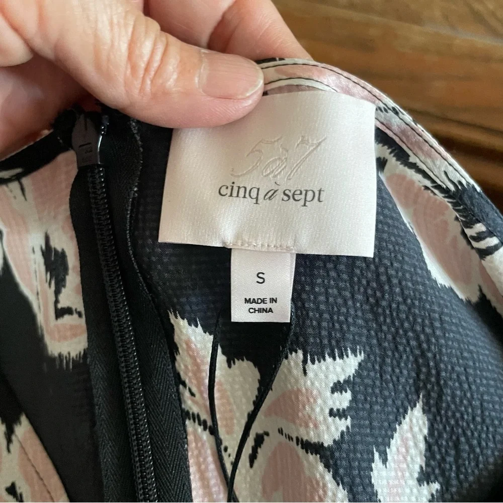 Cinq a sept Yesenia Floral Black and Pink Women's Top size small